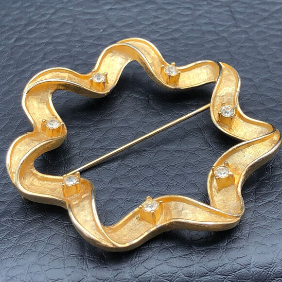 Vintage Sarah Coventry Brooch Starlit Trio 1970 Gold Tone 2-Part Pin Set EUC - Picture 7 of 11